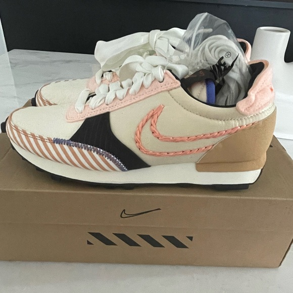 Nike N. 354 Daybreak-Type Apricot Agate Sneaker W 7.5 - Picture 3 of 15